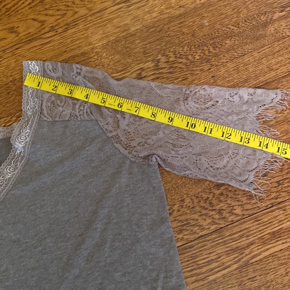 NWOT MD Tan Oversized See Through Lace Short Sleeve V Neck Shirt - Picture 7 of 10